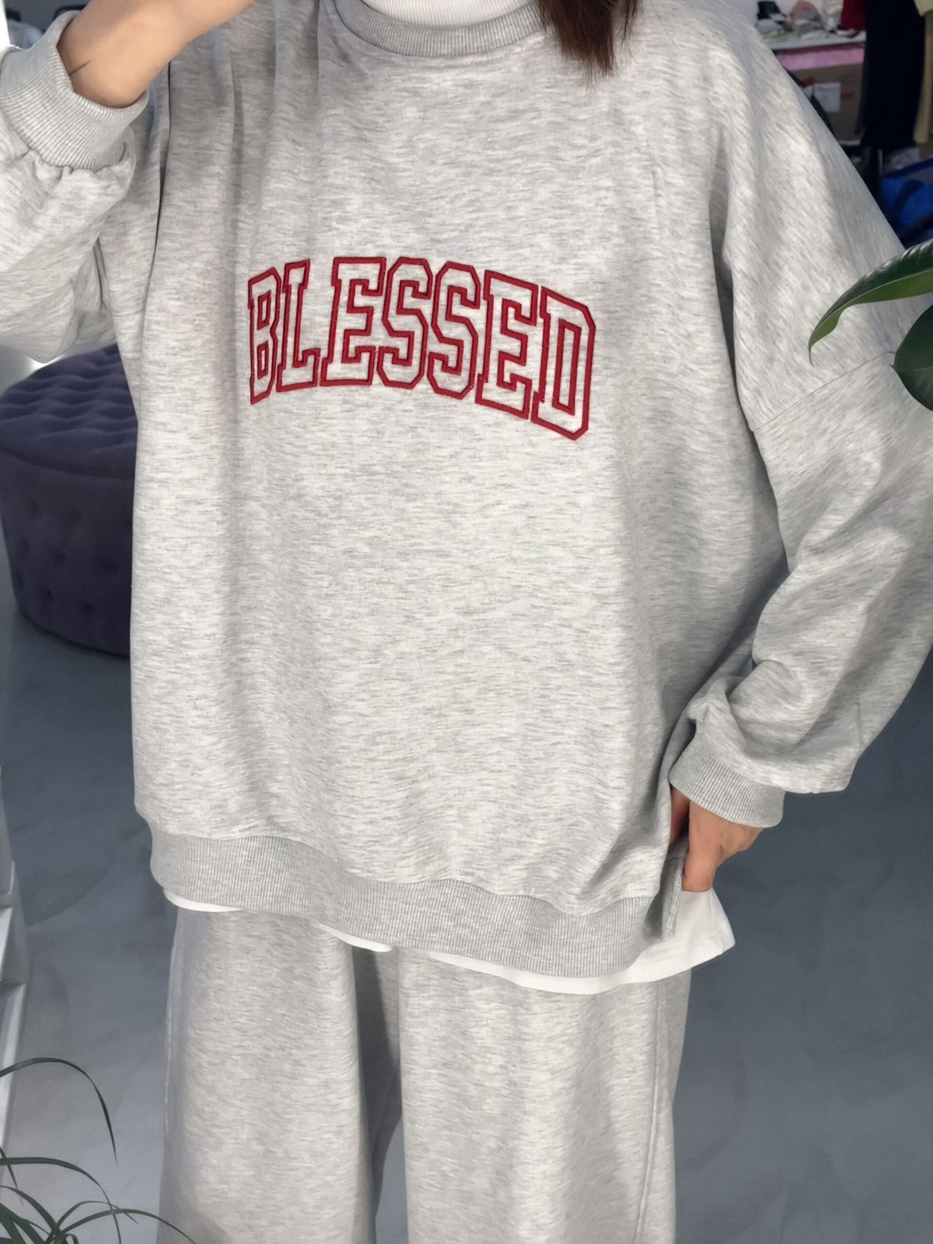 Світшот сірий меланж blessed вишивка